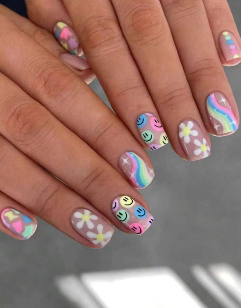 Floral & smiley colourful short press on nails