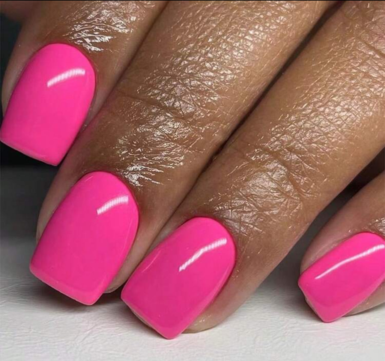 Hot pink press on nails
