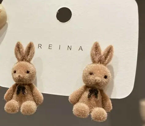 Cute bunny earrings.