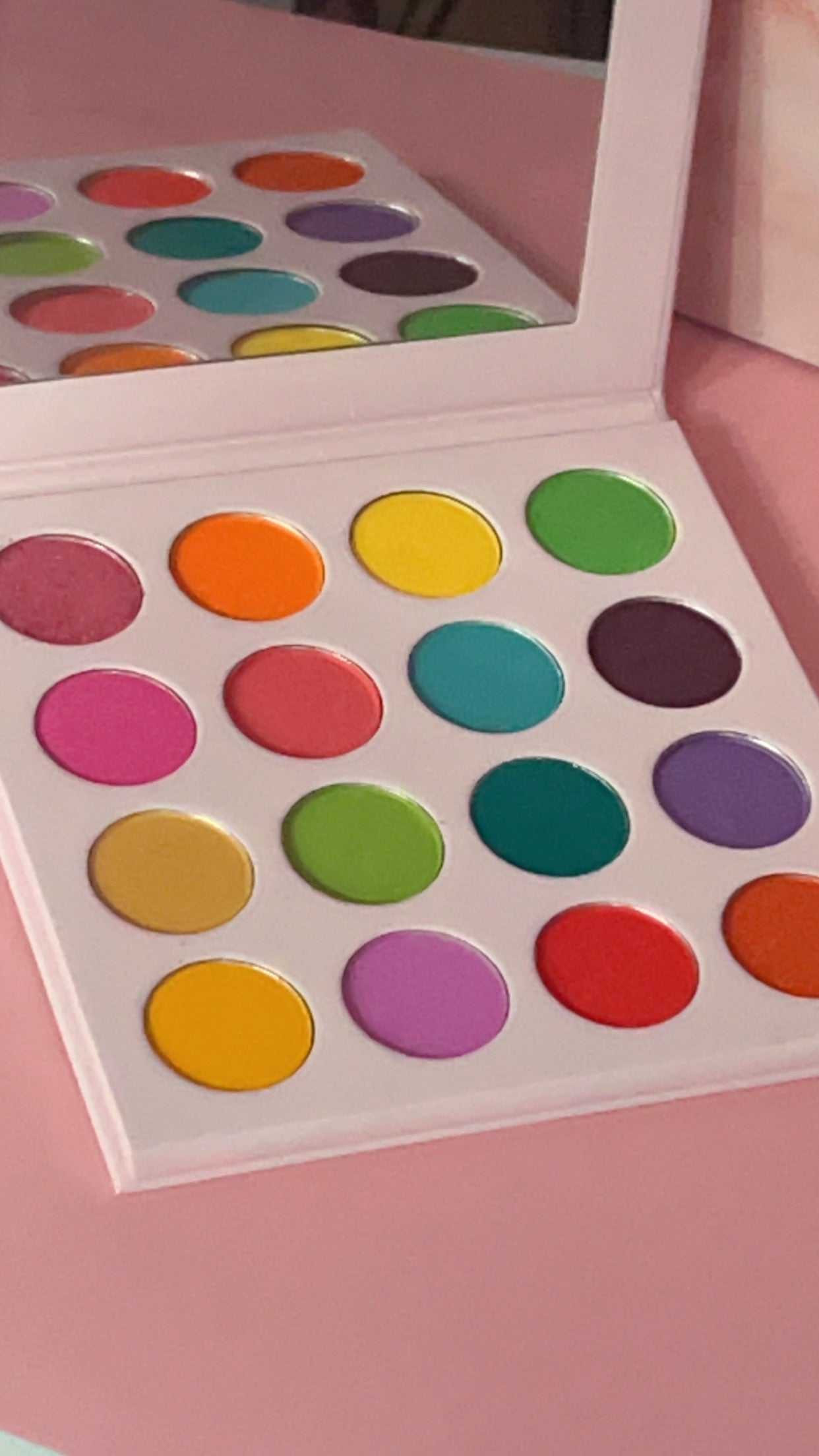 Spring & summer collection Colourful eyeshadow pallete