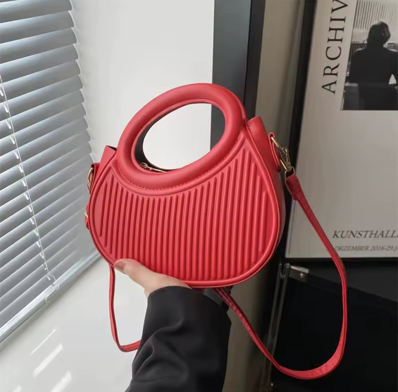 Chic design crossbag  *PRE ORDER*