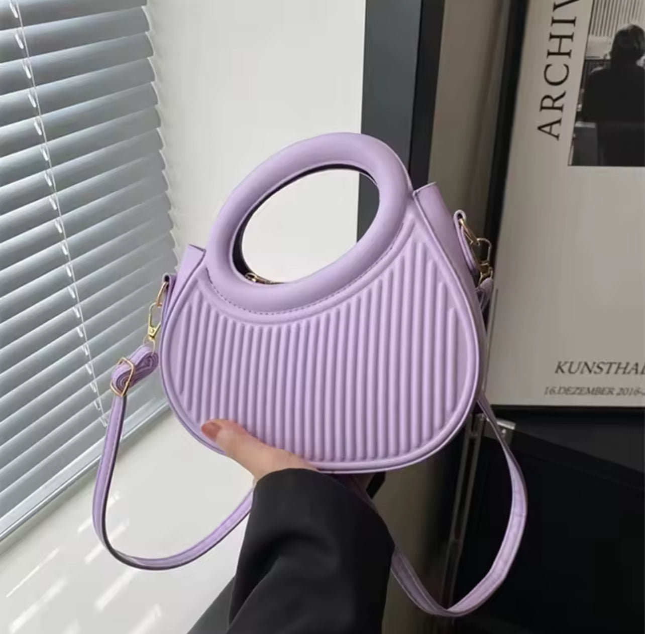 Chic design crossbag  *PRE ORDER*