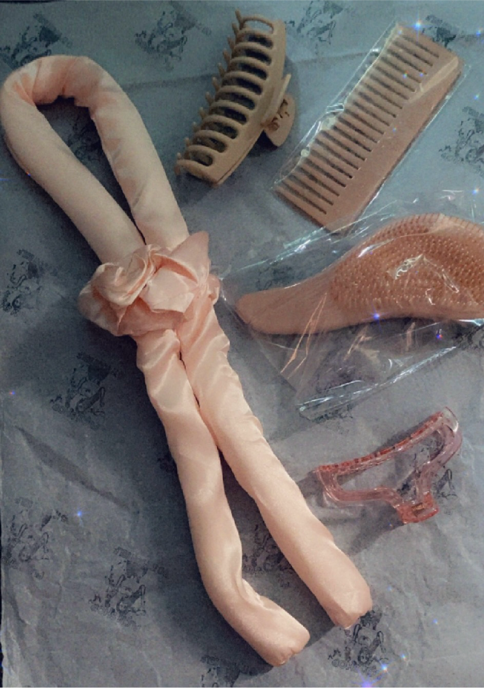 Satin heartless curly set 😍