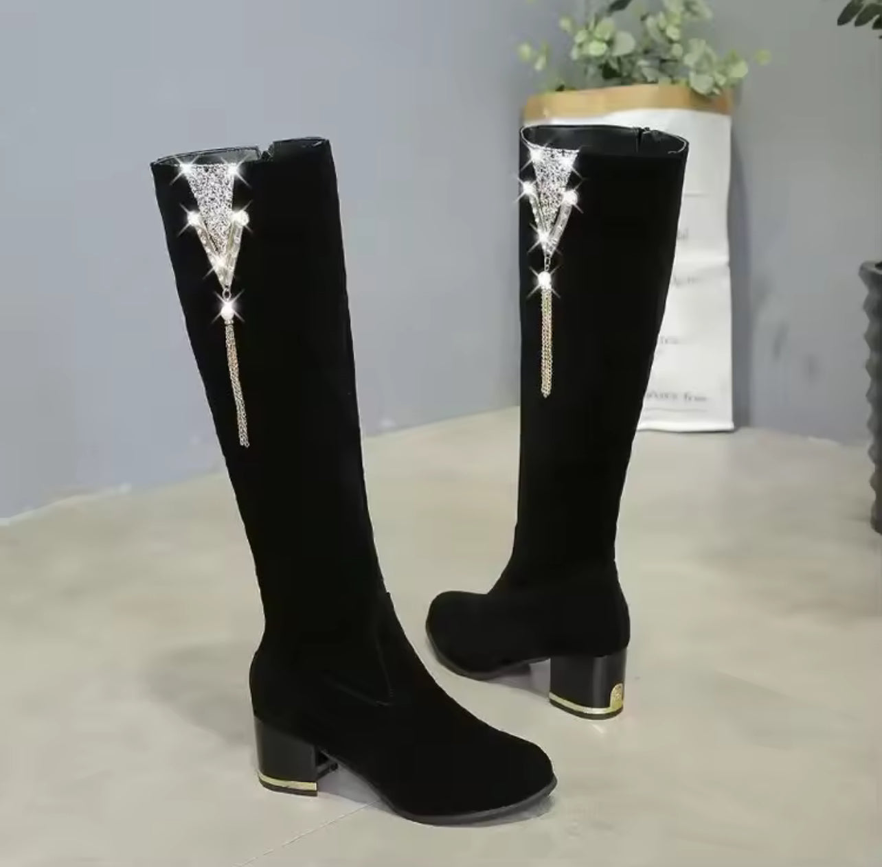 Long boots with rhinestone