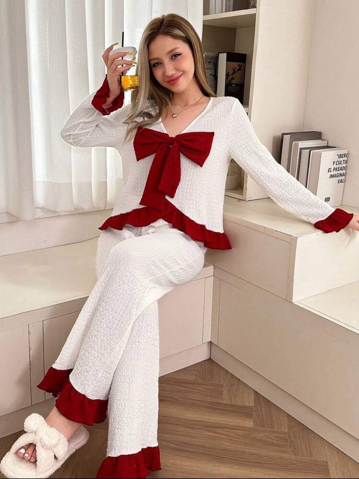π The Mistletoe Bow Lounge Set π