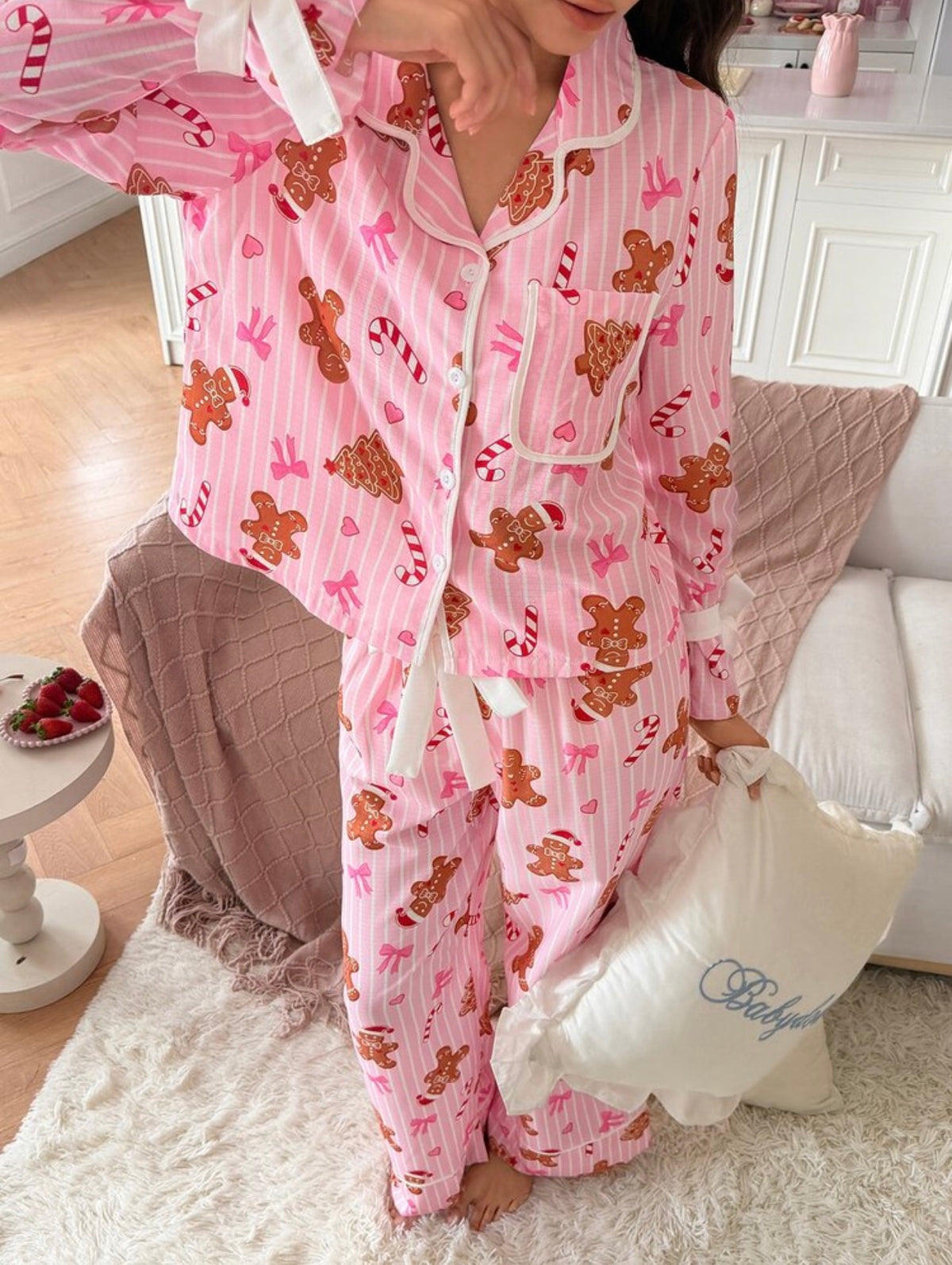 Women's Pink Gingerbread Christmas Pyjama Set – Button-Up Long Sleeve Top & Matching Trousers