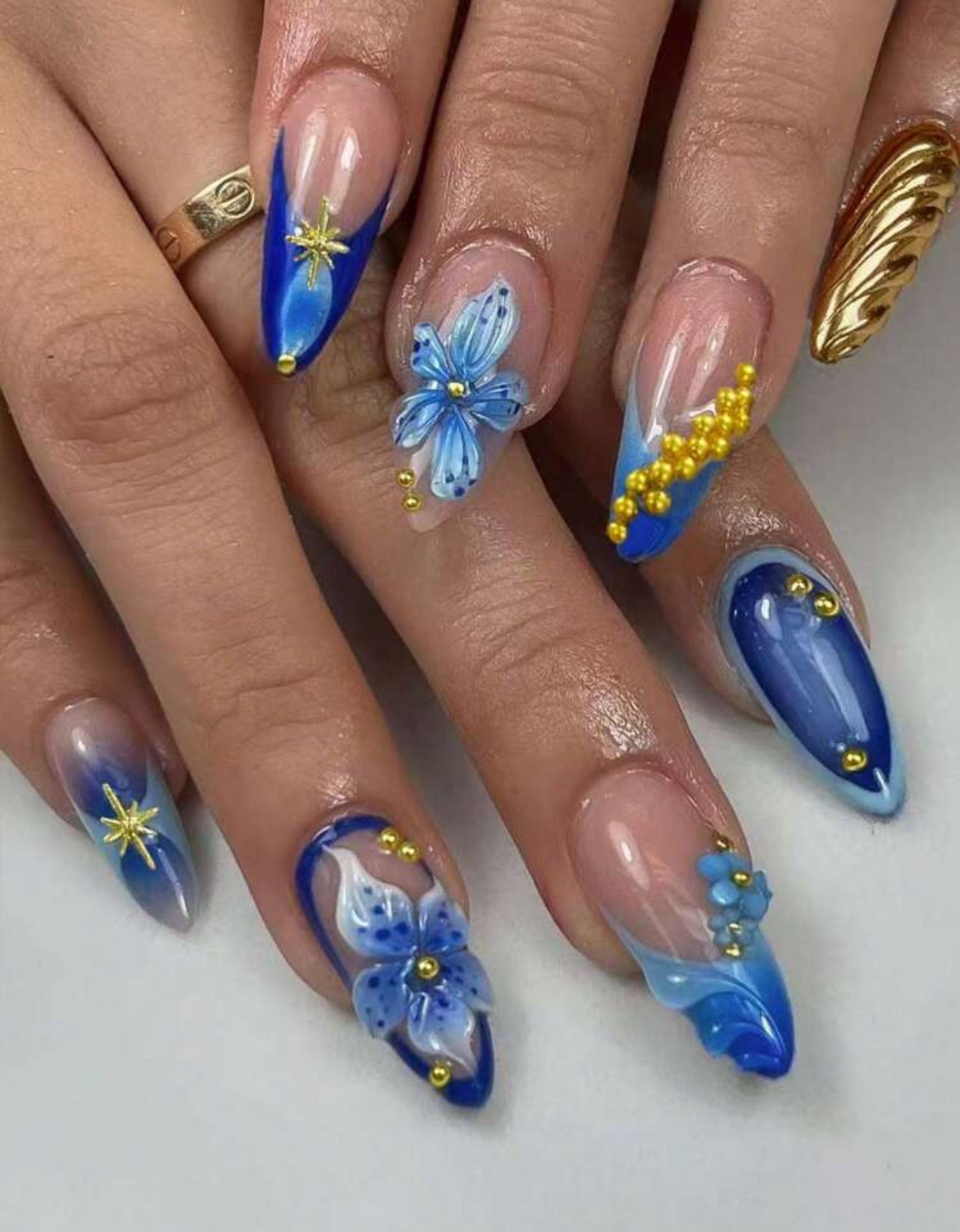 Blue flower design with pearls press on nails