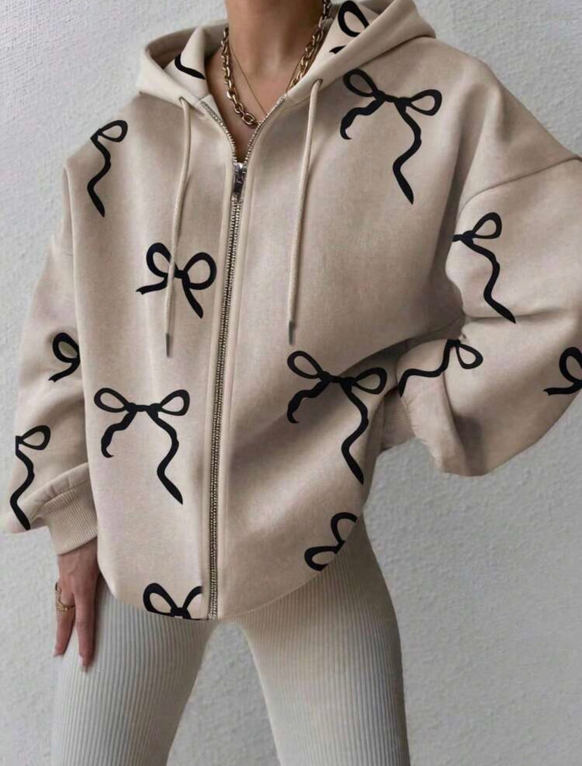 🎀🤍✨ Pretty Little Bows Zip-Up Hoodie ✨🤍