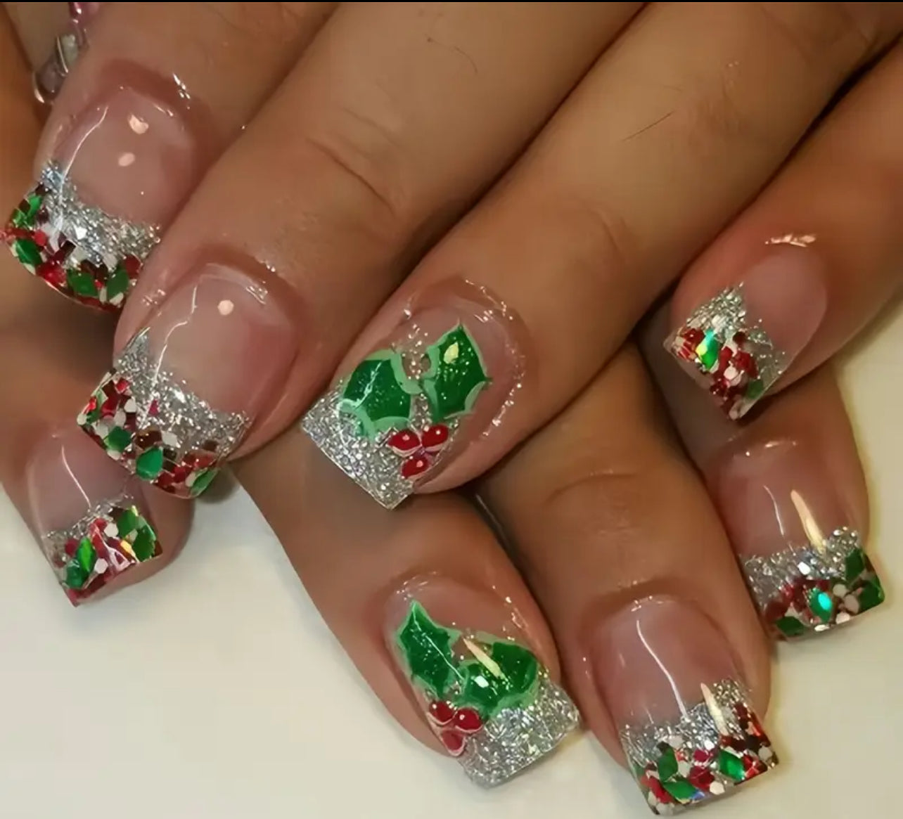 Christmas themed press on nails