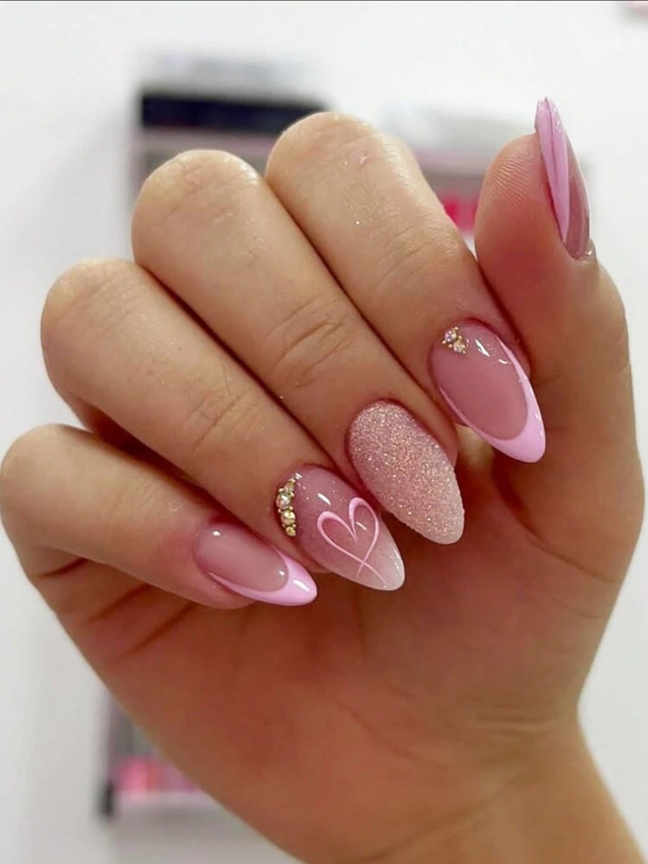 Pink and glitter with heart printed press on nails