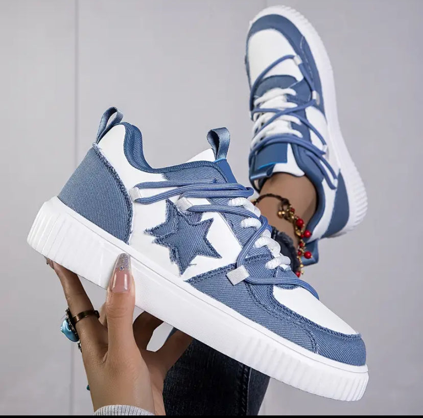 Women’s stars sneakers