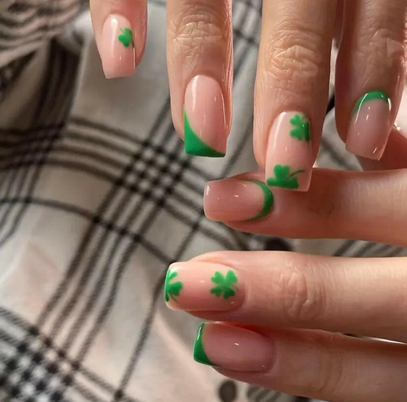 St Patrick’s say short leaf design press on nails.