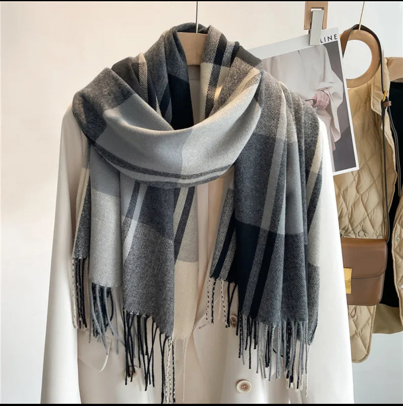 Warm shawl *PRE ORDER *