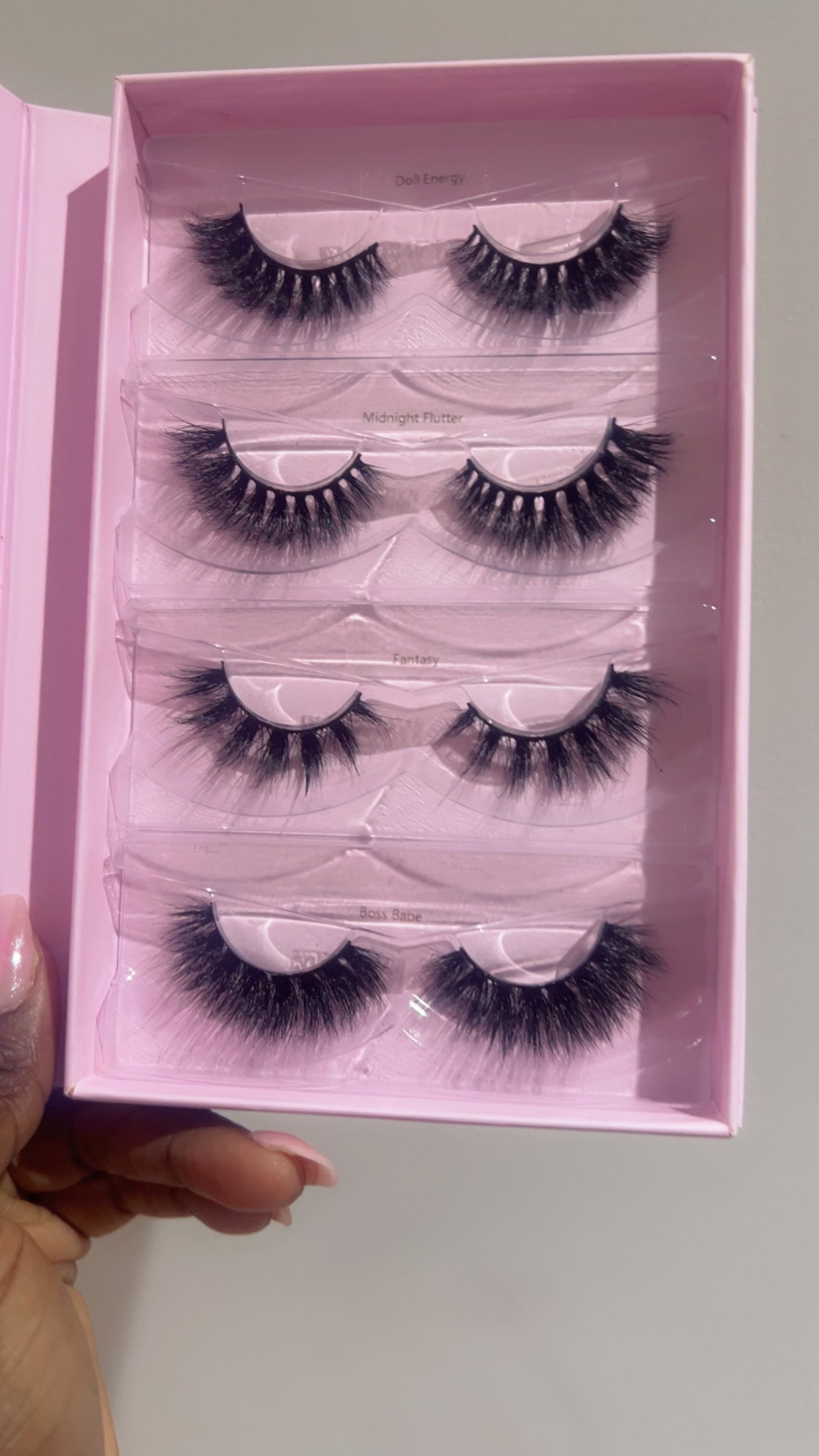 FLCN shop flawless fluffy lash book