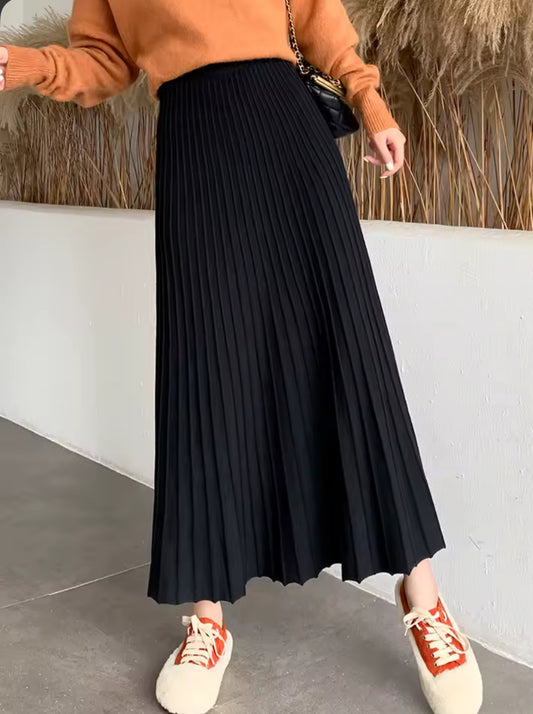 Knitted maxi skirt