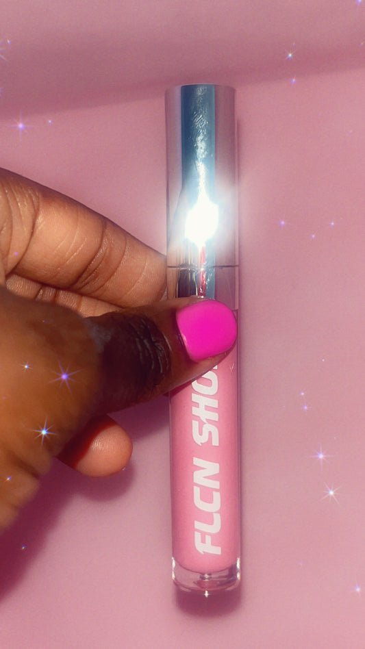 Colour lip gloss