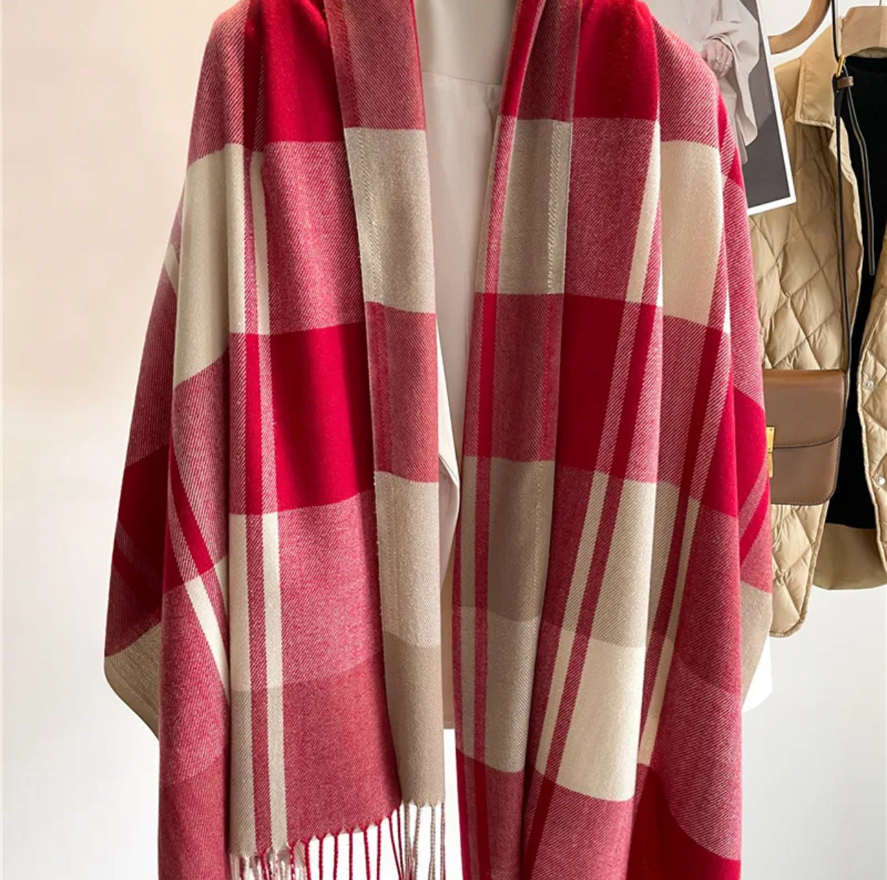 Warm shawl *PRE ORDER *