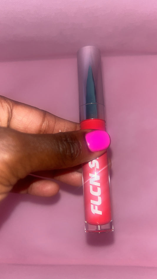 Colour lip gloss