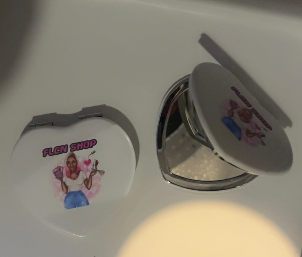 Pocket sized heart mirror