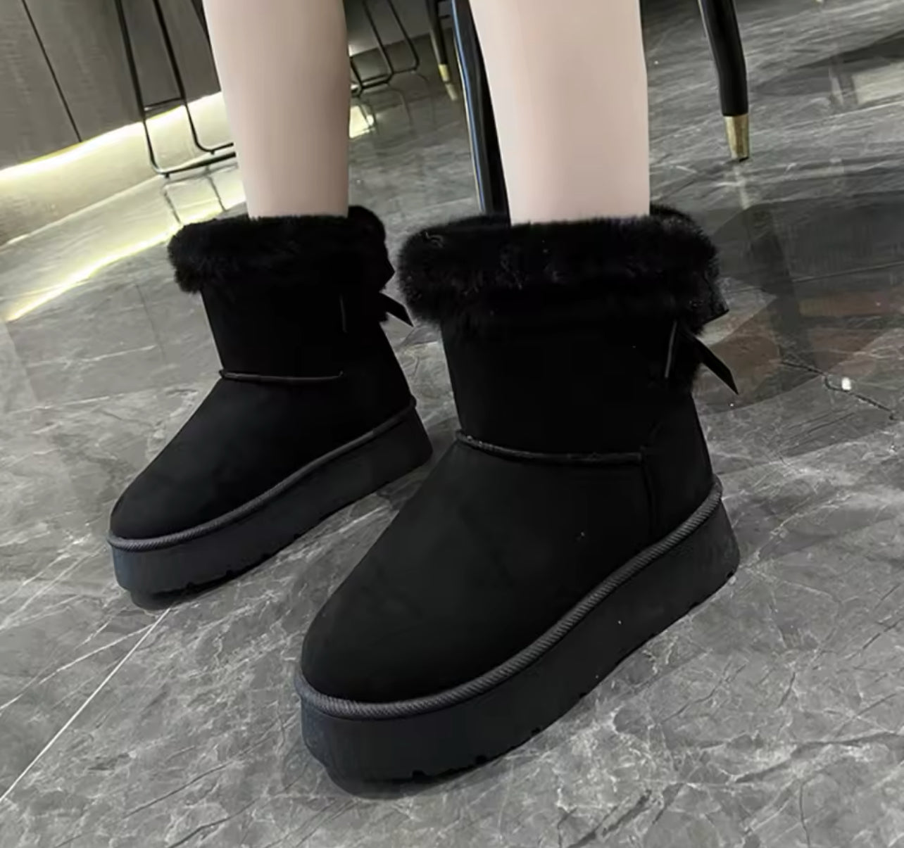 Women winter fluffy boots