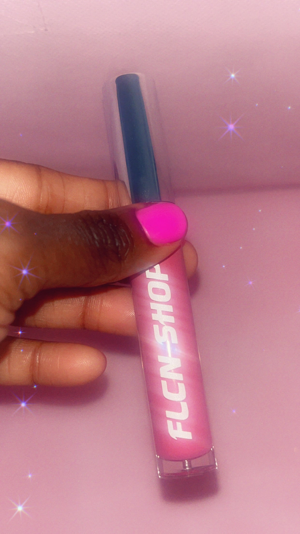 Colour lip gloss
