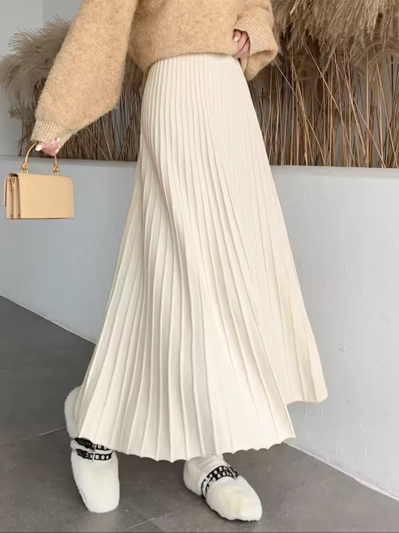 Knitted maxi skirt