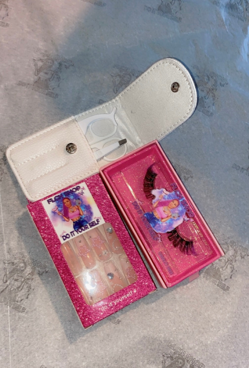 Be your own boss Nails & Lashes starter box