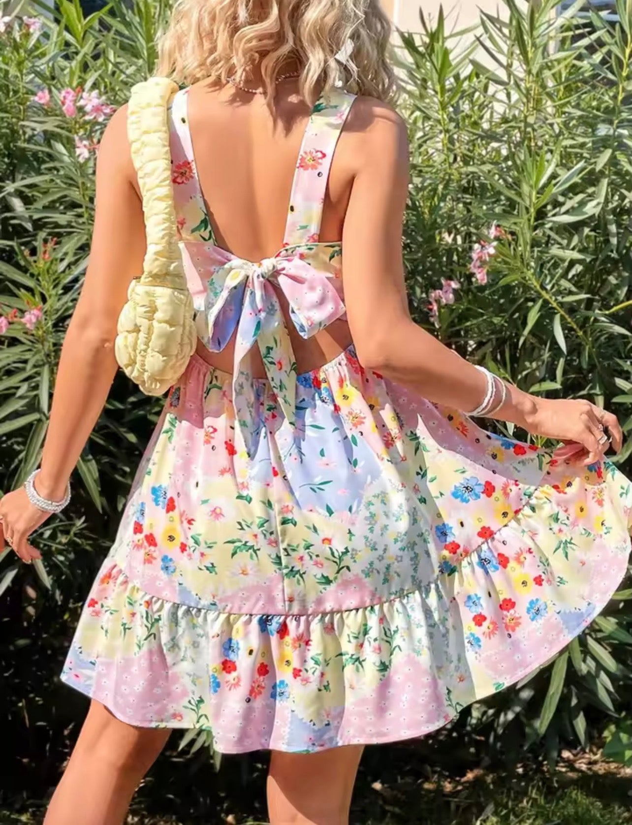 Backless floral print bodycon dress