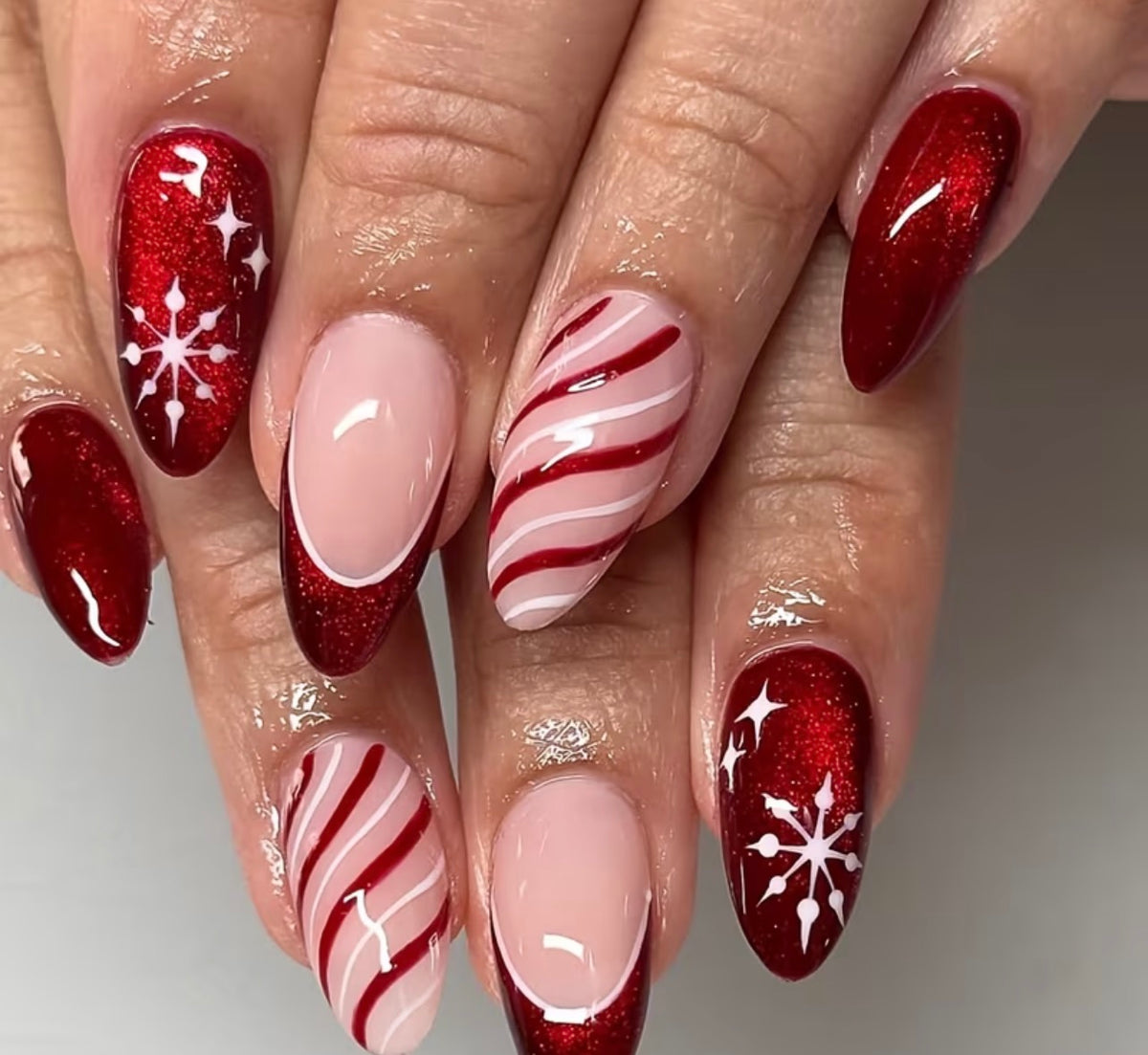 Christmas press on nails 💅