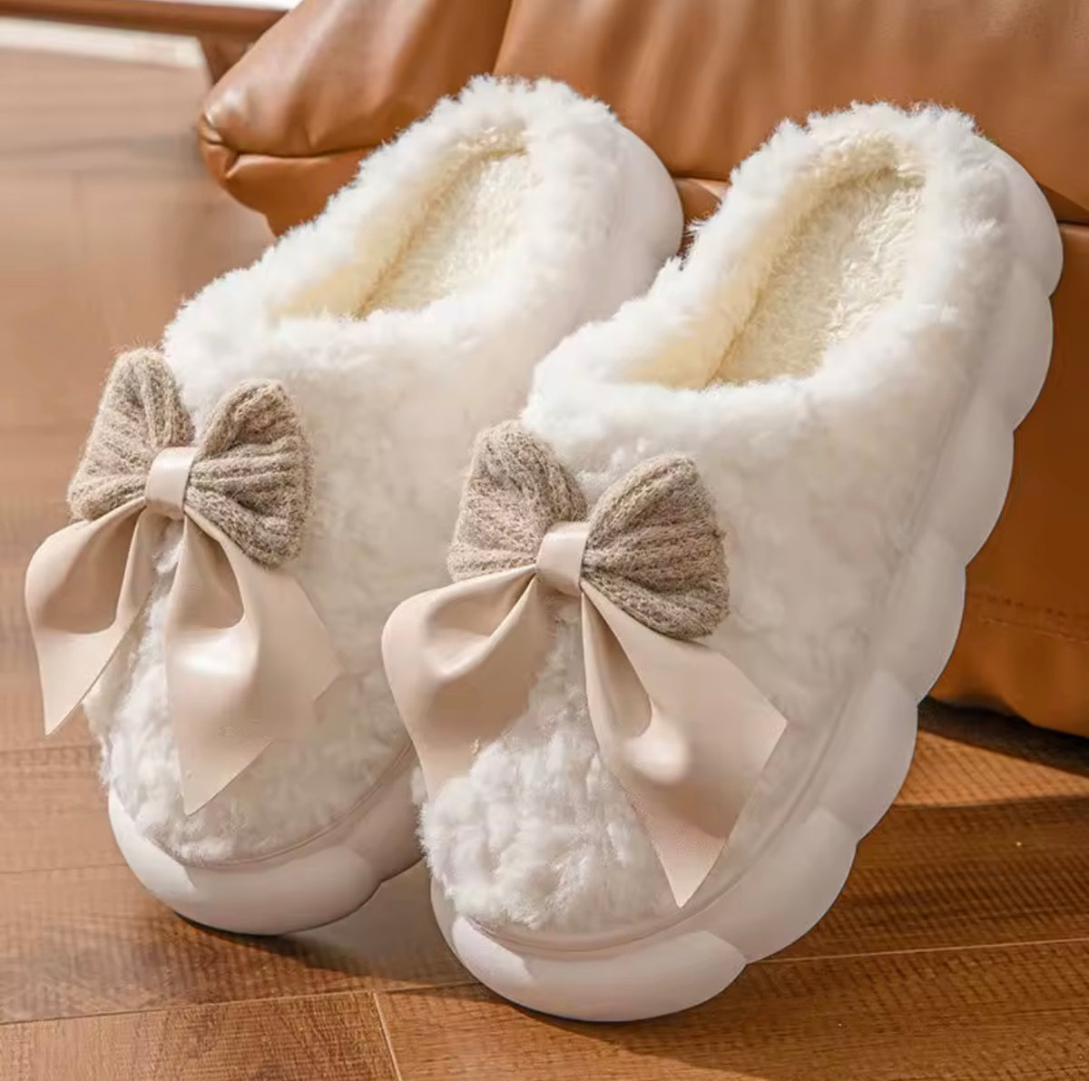 Winter Bow Cloud Slippers 🎀