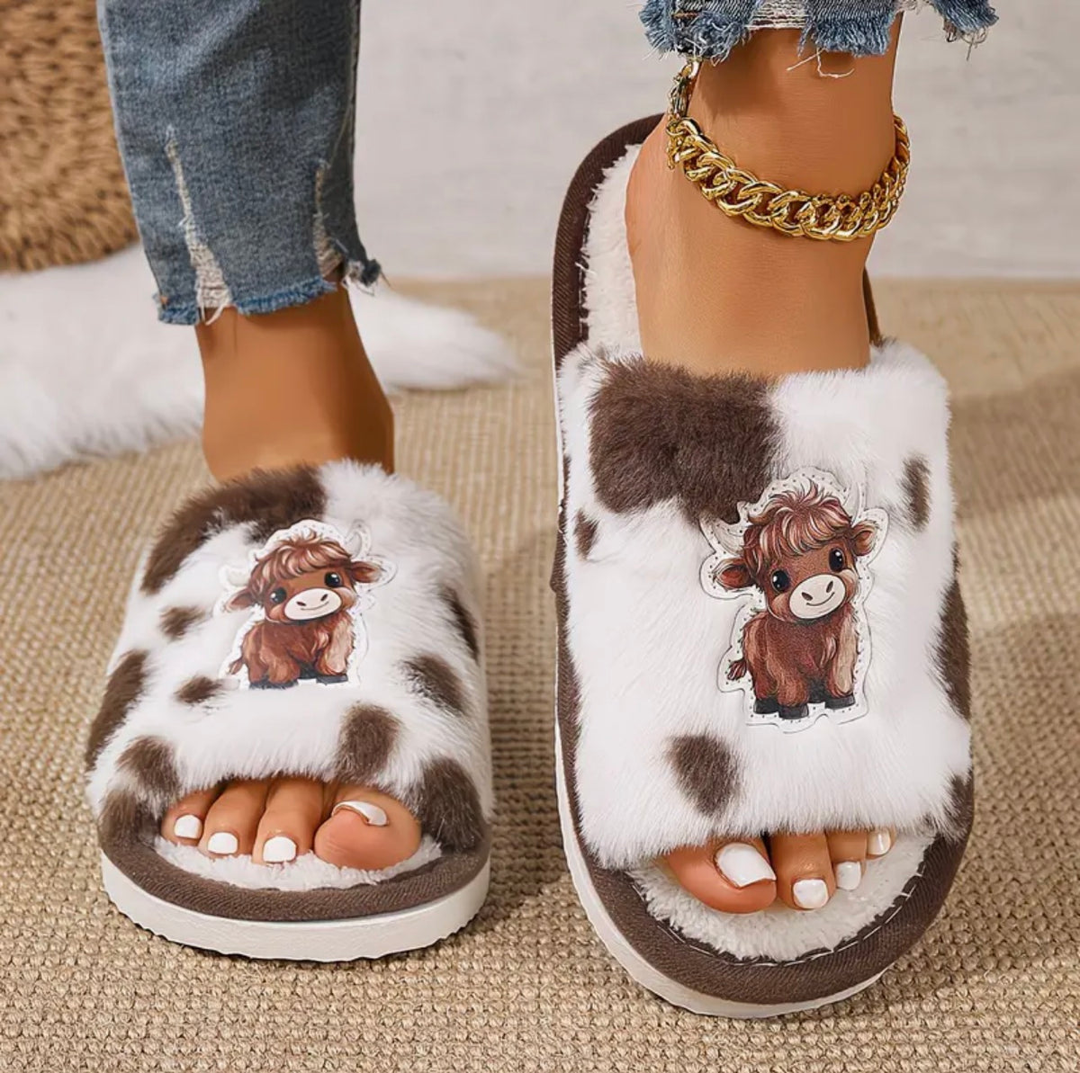 Highland Hugs Fluffy Slippers – Available in 4 Gorgeous Colours 🐮�