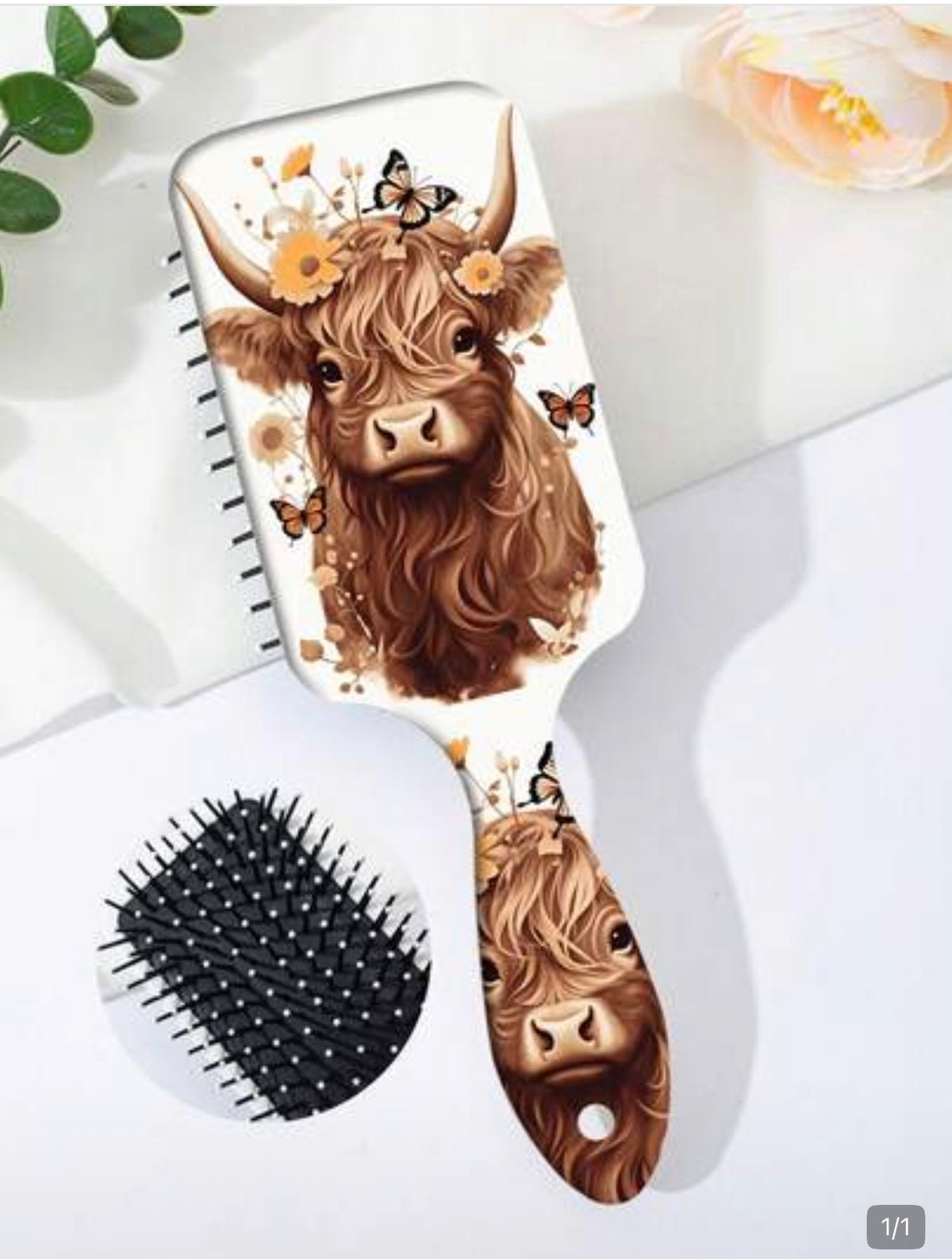 Highland Blossom Floral Paddle Hairbrush 🐮