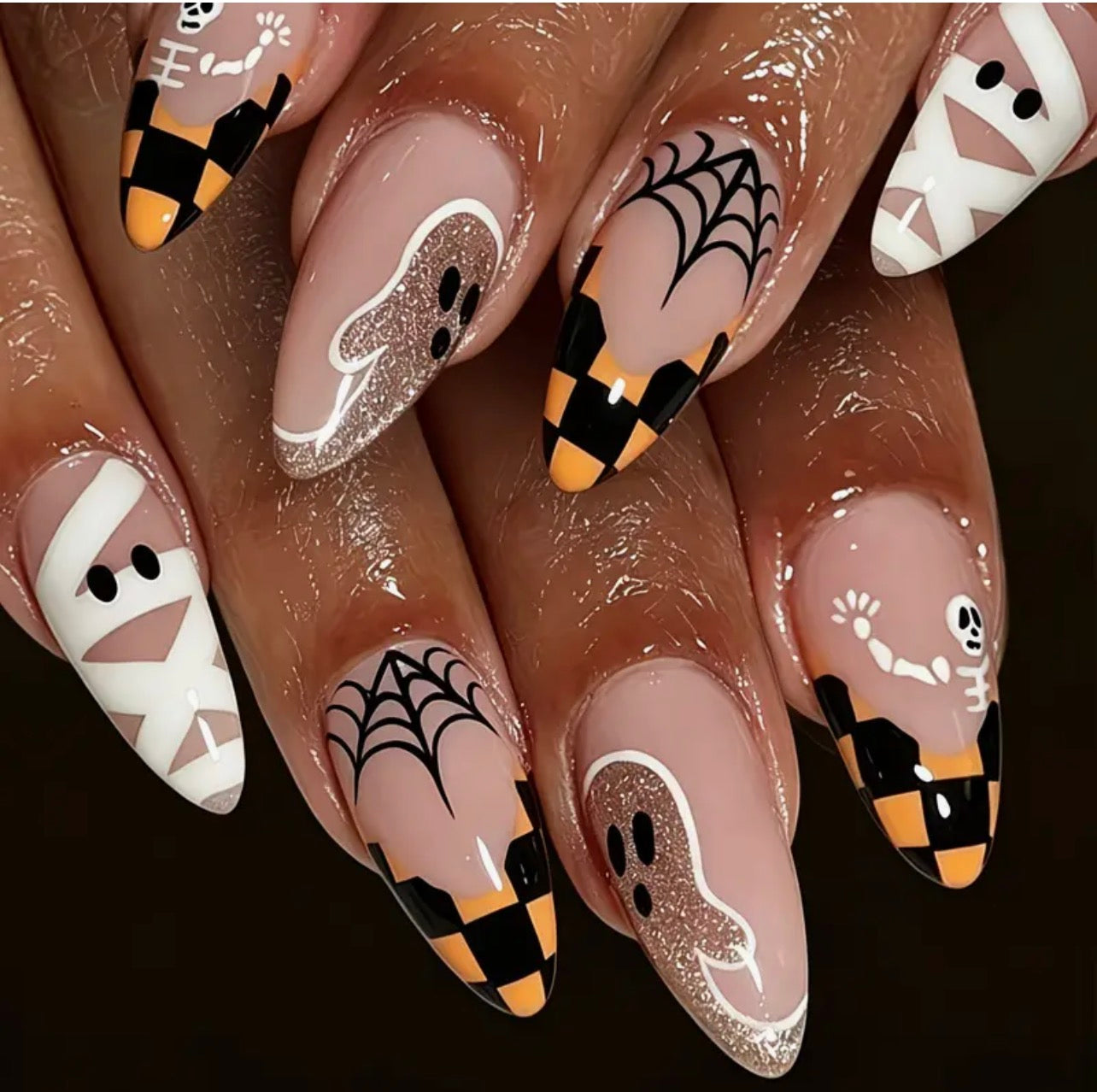 Halloween press on nails.