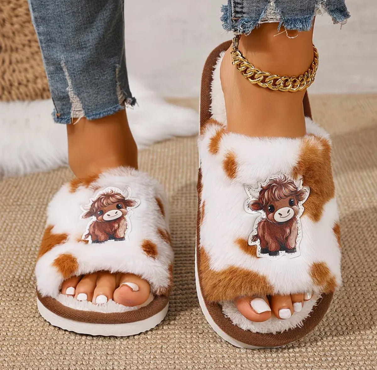 Highland Hugs Fluffy Slippers – Available in 4 Gorgeous Colours 🐮�