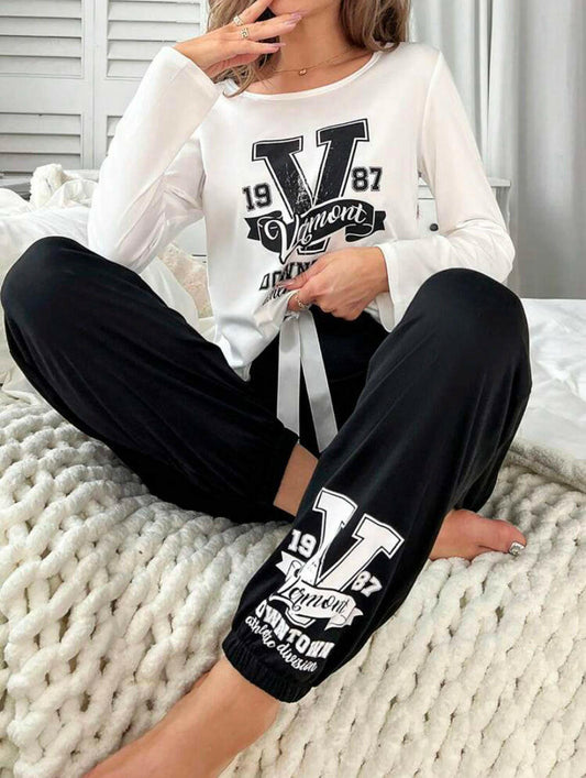 Letter printed loungewear.