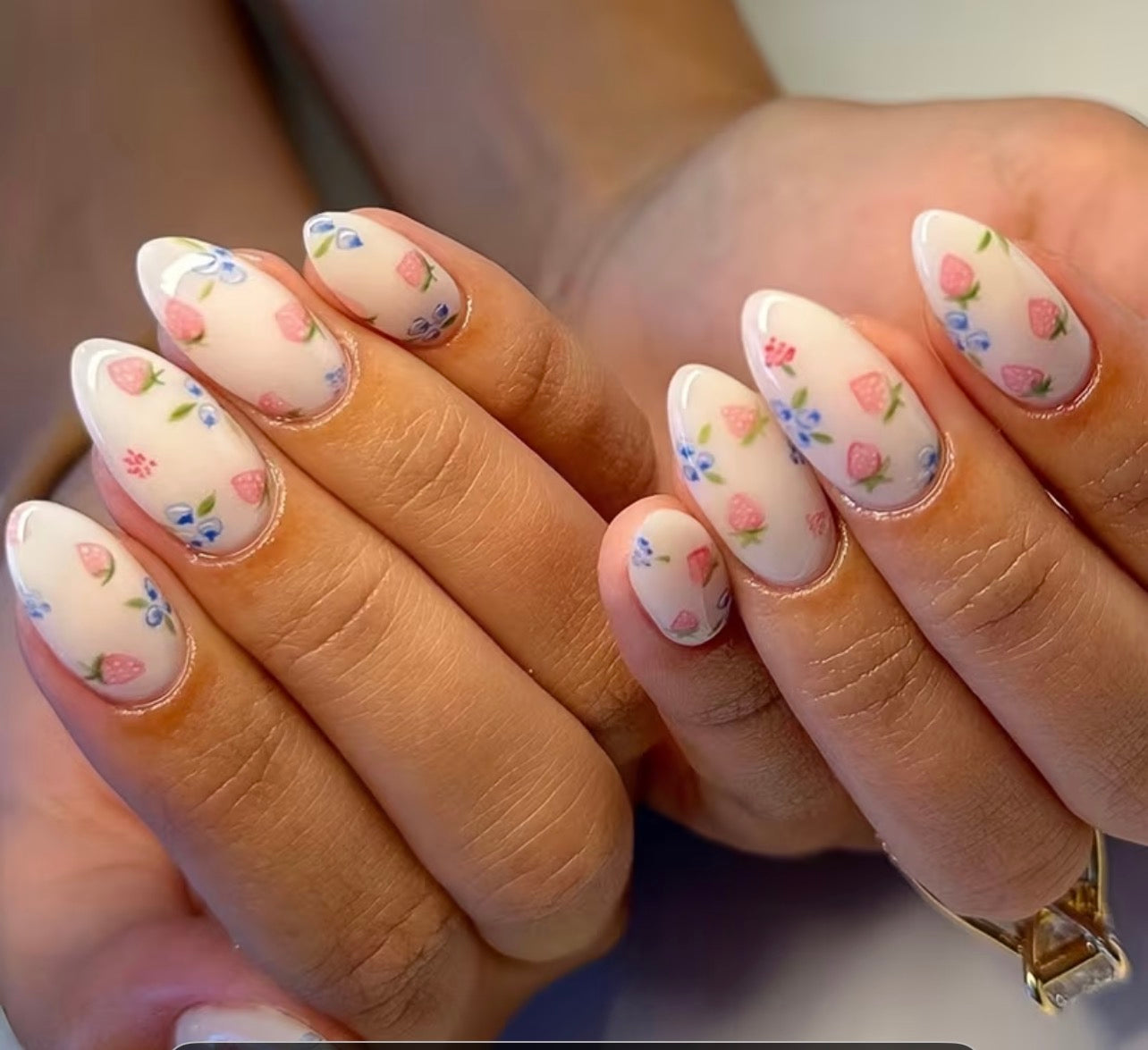 Spring & Summer trending press on nails