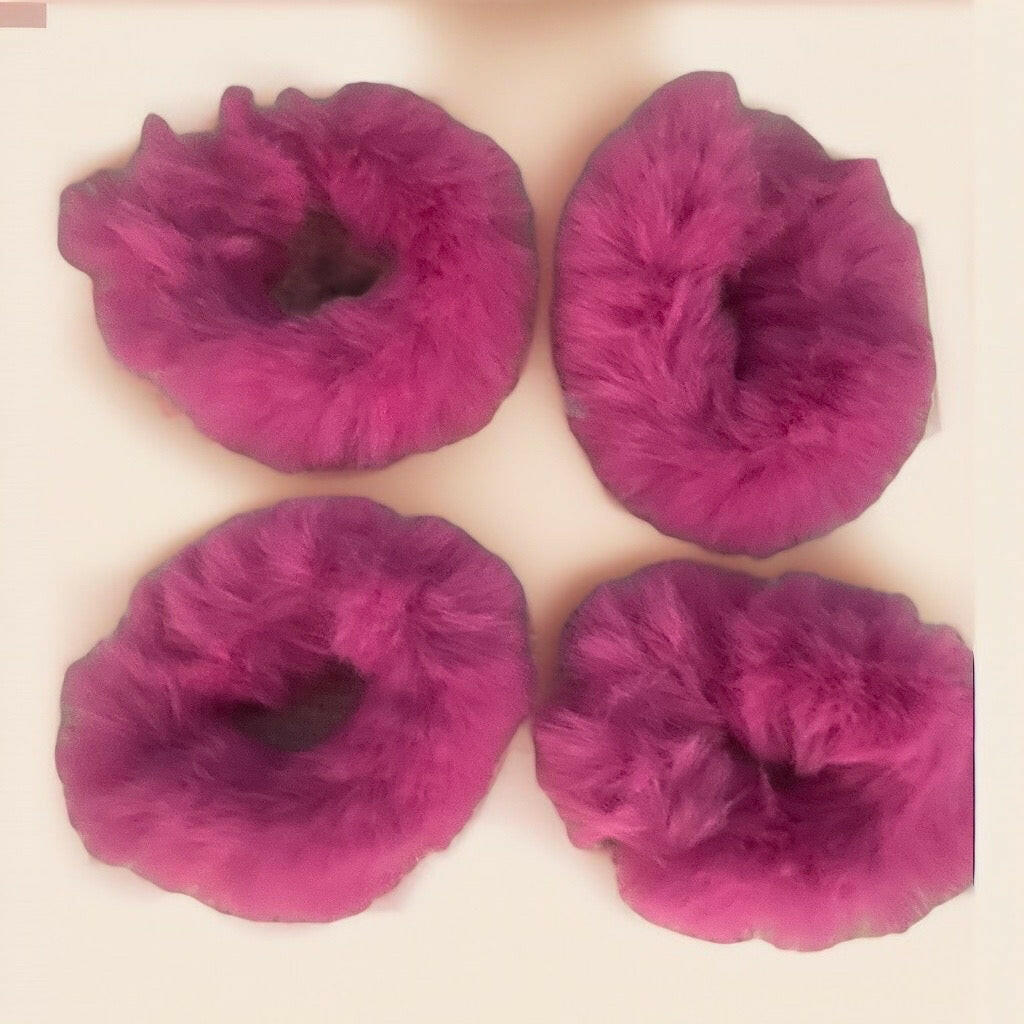 Cute fluffy hair ring.