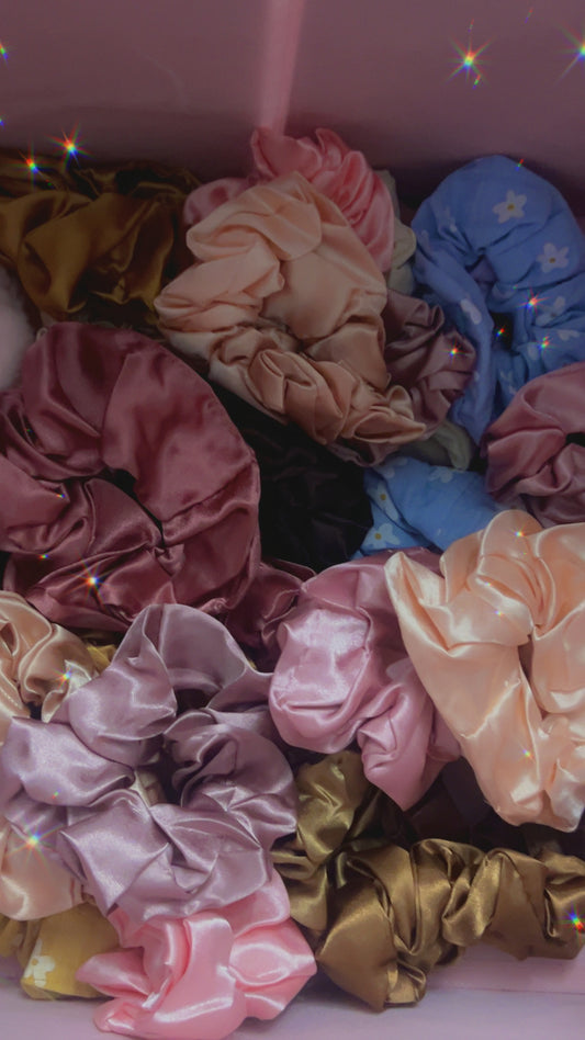 Mystery scrunchies